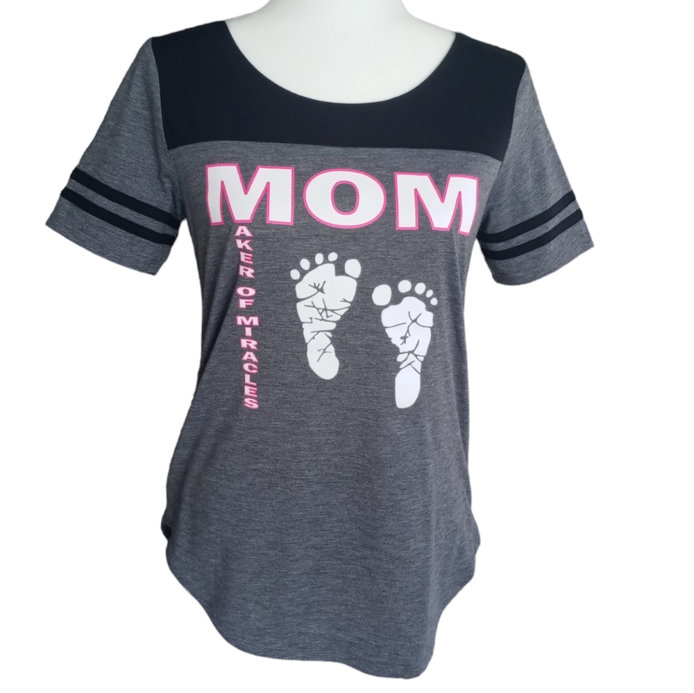 🌻2 LEFT🌻MOM Maker Of Miracles Graphic Tee Shirt Womens Size Small